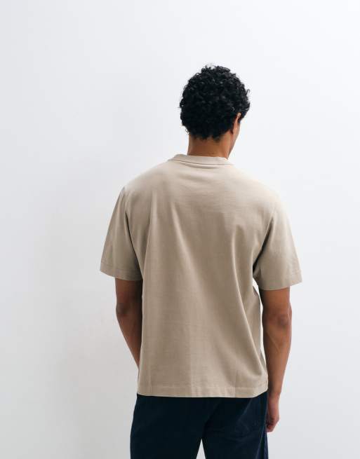 Abercrombie & Fitch patch logo t-shirt in taupe, 4 of 5