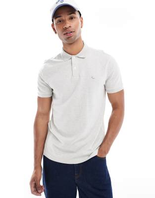 Abercrombie & Fitch – Pikee-Poloshirt in Kalkgrau mit plastischem Logo und Zierstreifen