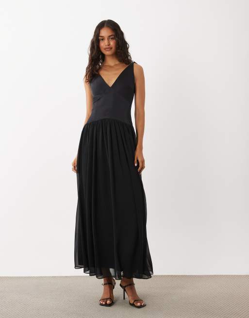 black flowy dress maxi Abercrombie & Fitch plunge neck in Blotout Black Malm Dresser coll:dresses Color:Night Blue Polka Dots It keeps you cool