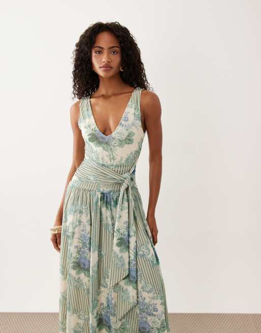 Abercrombie & Fitch plunge neck sleeveless maxi dress in blue tile print |  ASOS