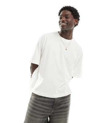 Abercrombie & Fitch Abercrombie & Fitch premium heavyweight cropped t-shirt in white