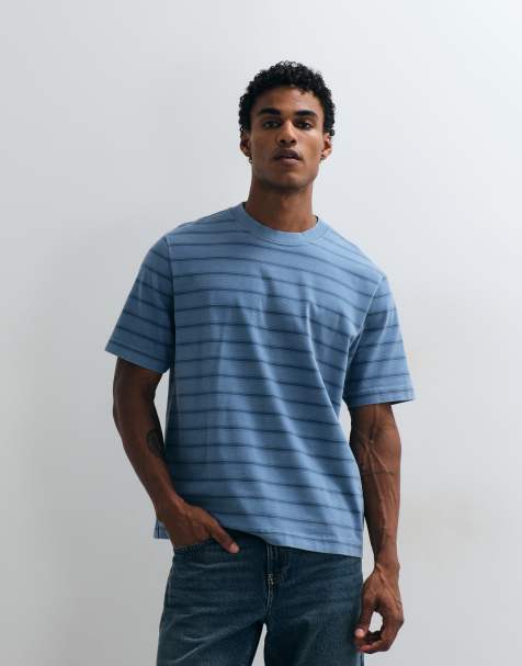 Abercrombie & Fitch premium heavyweight t-shirt with pocket detail in washed blue - view 1