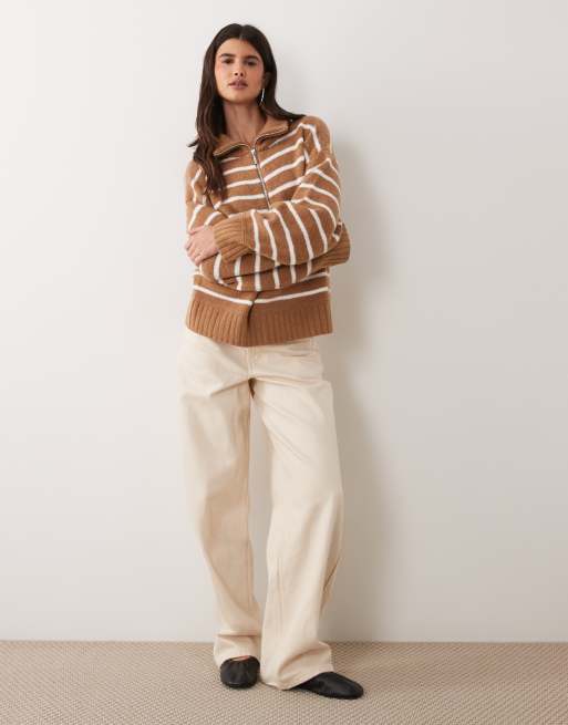 Abercrombie & Fitch pull en maille à demi-zip en mélange de laine à rayures blanches et marron, 2 de 4