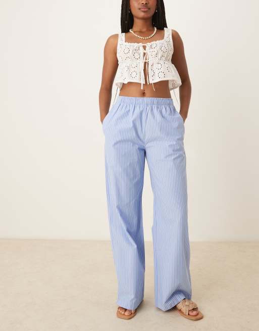 Abercrombie & Fitch - Pull-on-bukser med vide ben, fold og blå striber i poplin, 5 af 5