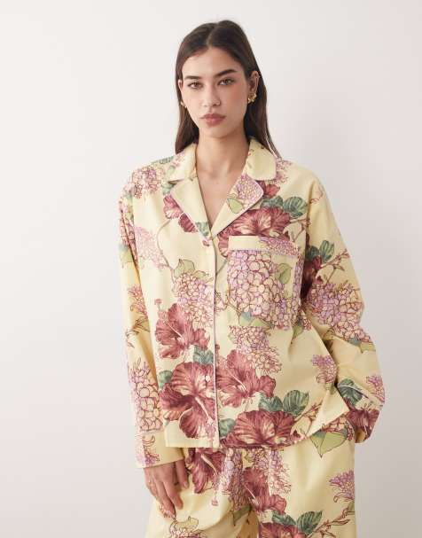 Abercrombie & Fitch - Pyjamashirt van poplin met bloemenprint in geel, deel van co-ord set - view 1