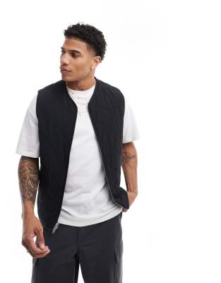 Abercrombie & Fitch quilted utility vest in black