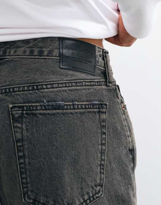 Abercrombie & Fitch relaxed fit jeans in light gray wash, 2 of 5