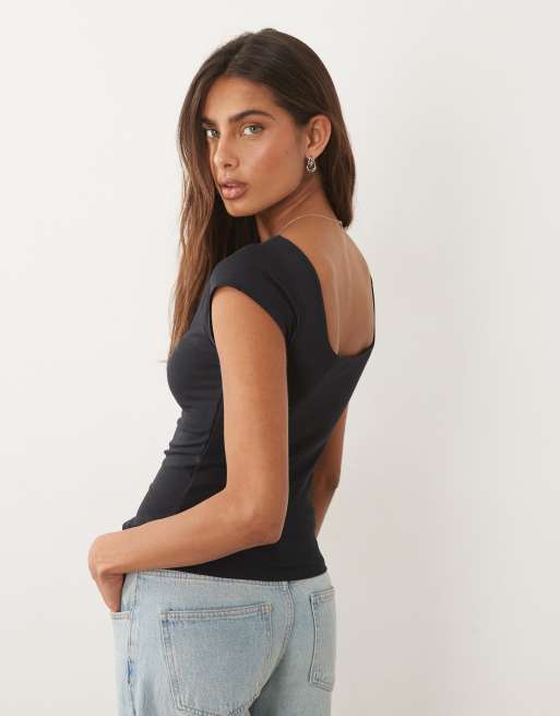 Abercrombie & Fitch reversible scoop neck top with removable bra in black, 2 of 4