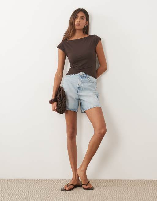 Abercrombie & Fitch reversible scoop neck top with removable bra in brown, 3 of 4