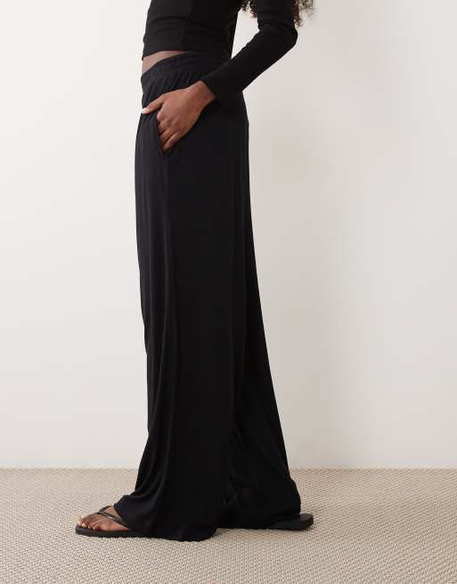 Abercrombie & Fitch ribstrikkede jersey-bukser med ballonpasform i sort, 2 af 5