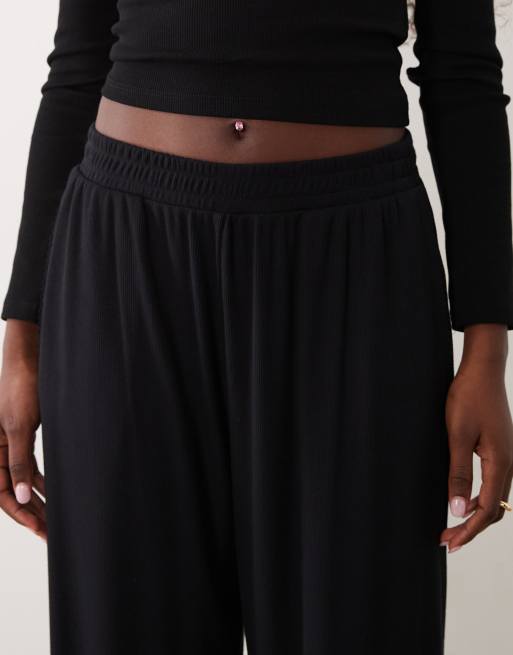 Abercrombie & Fitch ribstrikkede jersey-bukser med ballonpasform i sort, 5 af 5