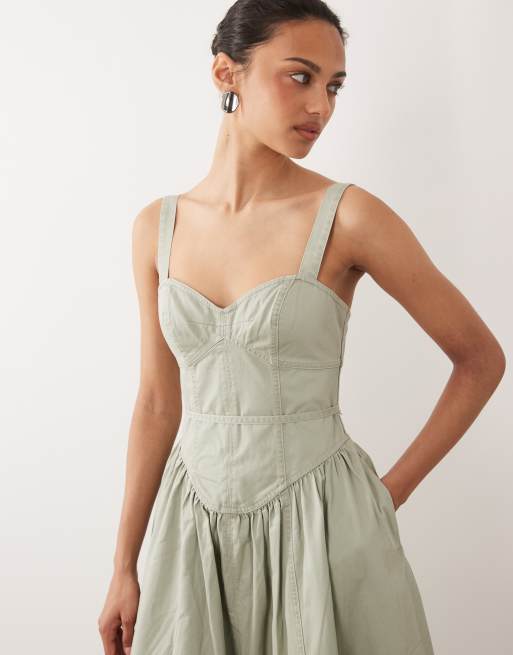 Abercrombie & Fitch - Robe mi-longue à col V en sergé - Vert moyen, 2 de 4