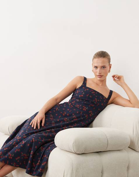 Abercrombie & Fitch – Röd och marinblå, blommig, ärmlös midiklänning med klockad fåll - view 1