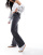 Thumbnail 1 van 5