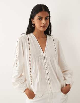 Abercrombie & Fitch Rustic Long Sleeve Blouse With Embroidery Detail In White