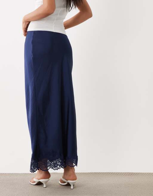 Abercrombie & Fitch – Satin-Maxirock in Marineblau mit Spitzensaum, 5 von 5