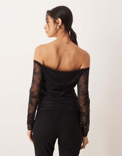 Abercrombie & Fitch – Schulterfreies Spitzenoberteil in Schwarz mit integriertem BH, 4 von 4