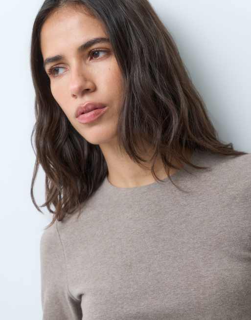 Abercrombie & Fitch seamless long sleeve baby tee in light brown, 3 of 5