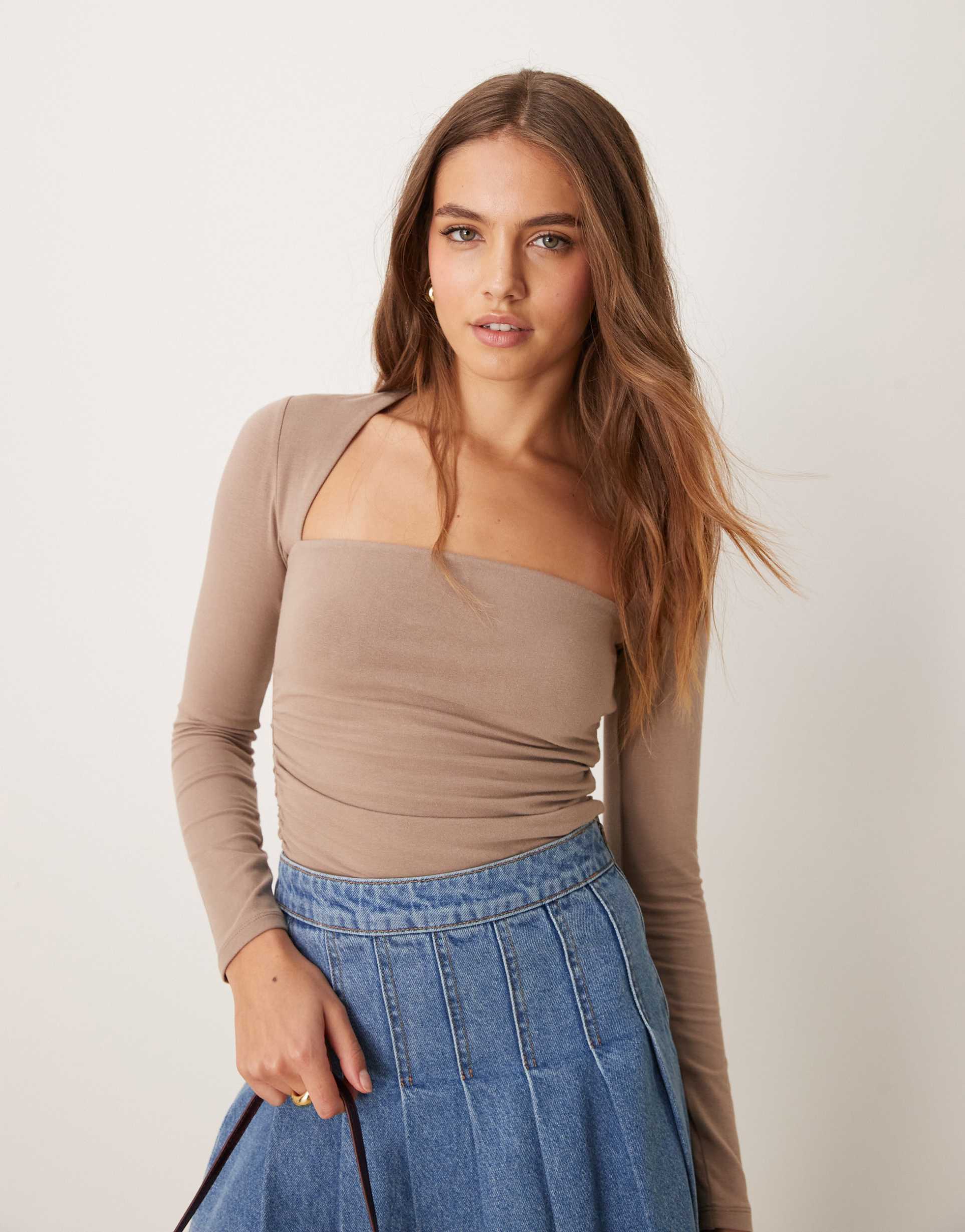abercrombie & fitch seamless long sleeve ruched square neck top in taupe gray