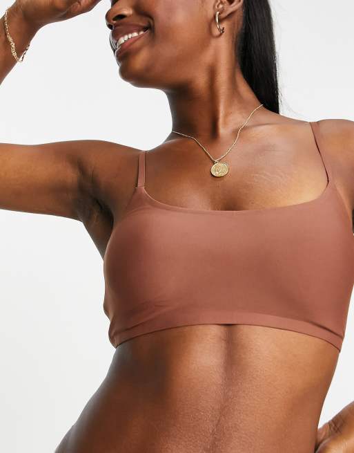 Seamless Scoop-Neck Bralette in Brown