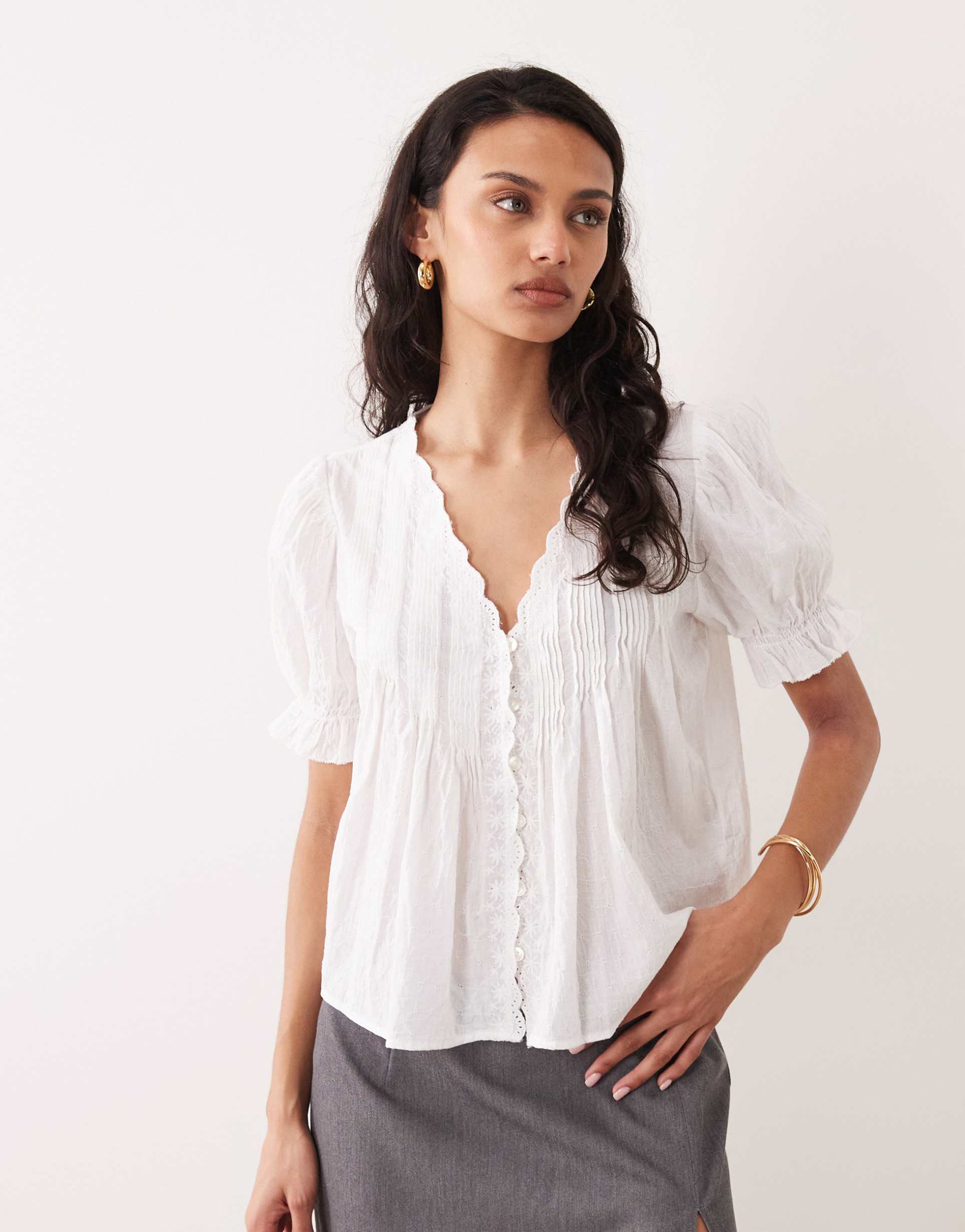 abercrombie & fitch short sleeve boho blouse in white