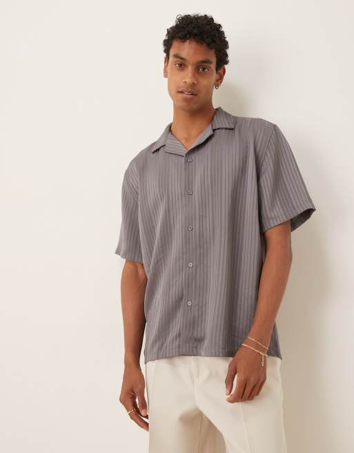 Abercrombie & Fitch short sleeve brocade shirt in gray