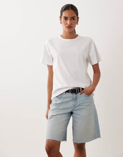 Abercrombie & Fitch short sleeve everyday t-shirt in white - view 1