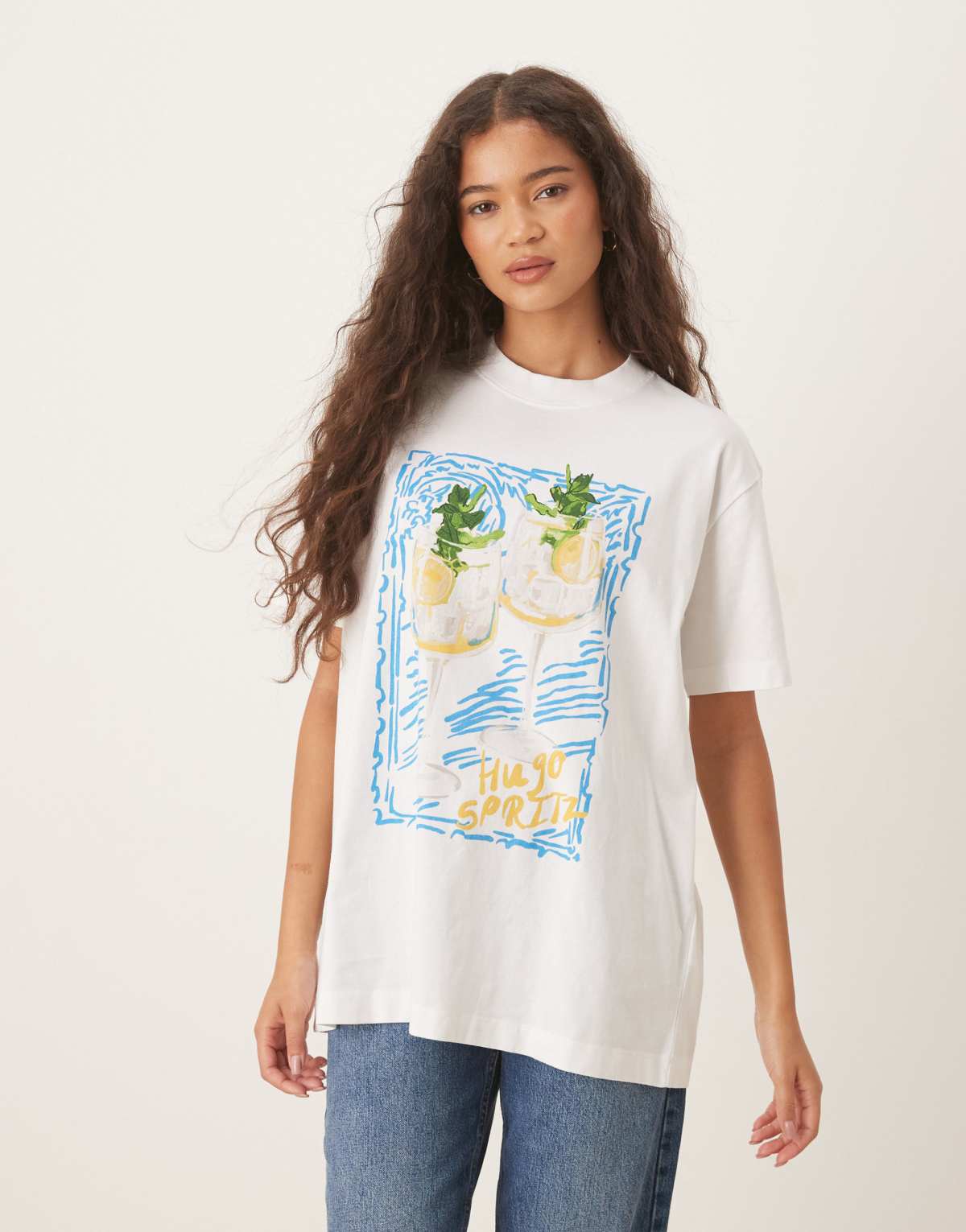 Abercrombie & Fitch short sleeve hugo spritz t-shirt in white