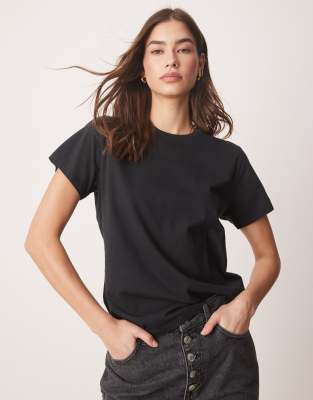 abercrombie & fitch short sleeve relaxed t-shirt in black