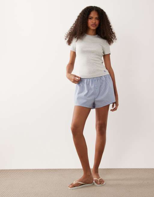 Abercrombie & Fitch short sleeve seamless baby tee in grey, 2 of 4