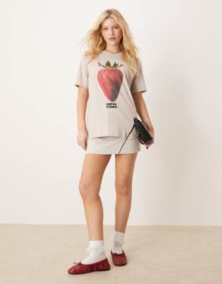 Abercrombie & Fitch Short Sleeve Skimming Embellished Strawberry T-shirt In Neutral