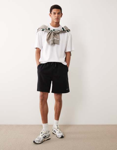 Abercrombie & Fitch - Short van 6 inch met elastische taille en logo in zwart - view 1