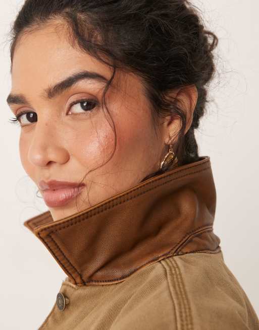 Abercrombie & Fitch short workwear denim jacket in beige, 2 of 4