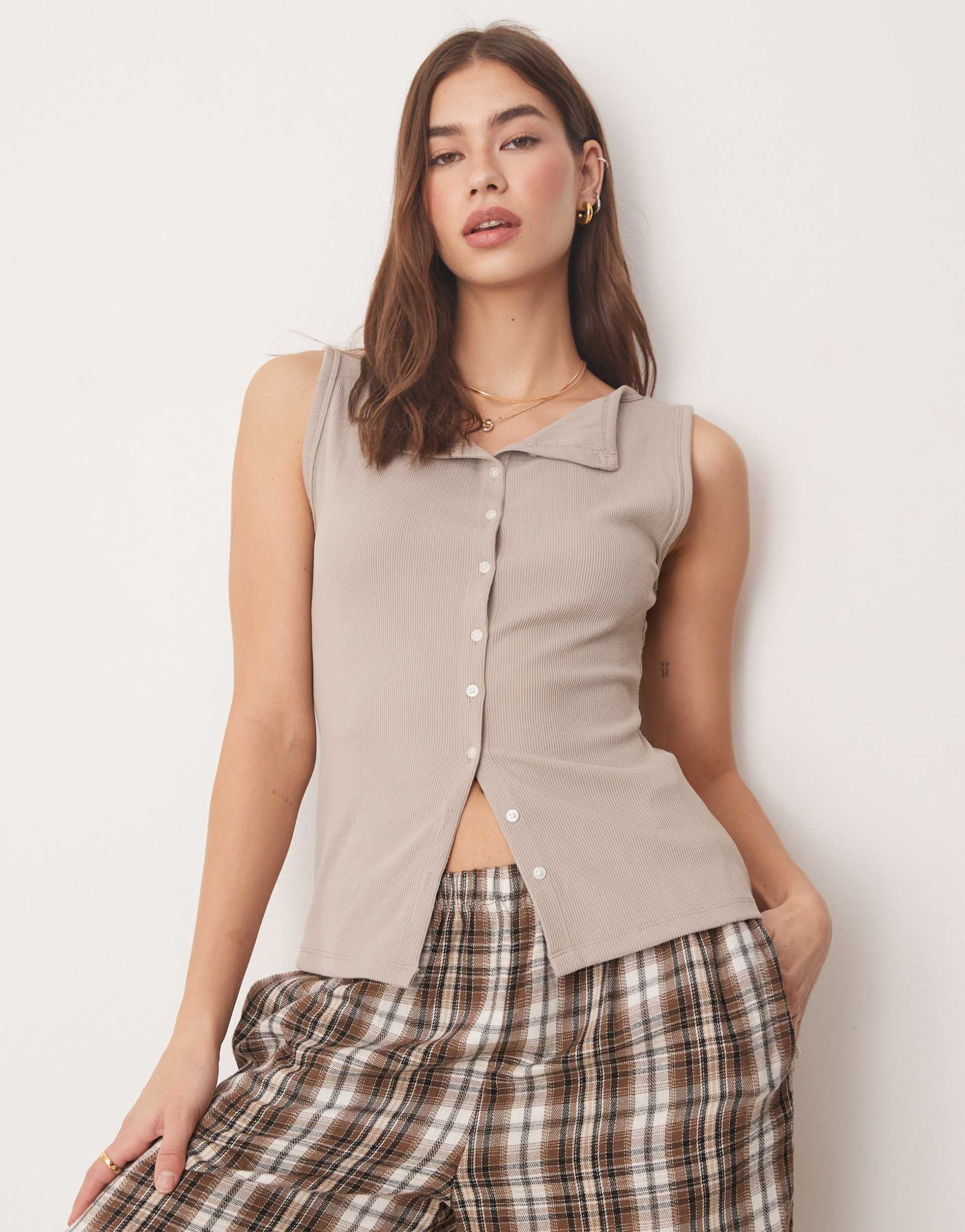 abercrombie & fitch slash neck button through longline rib top in gray