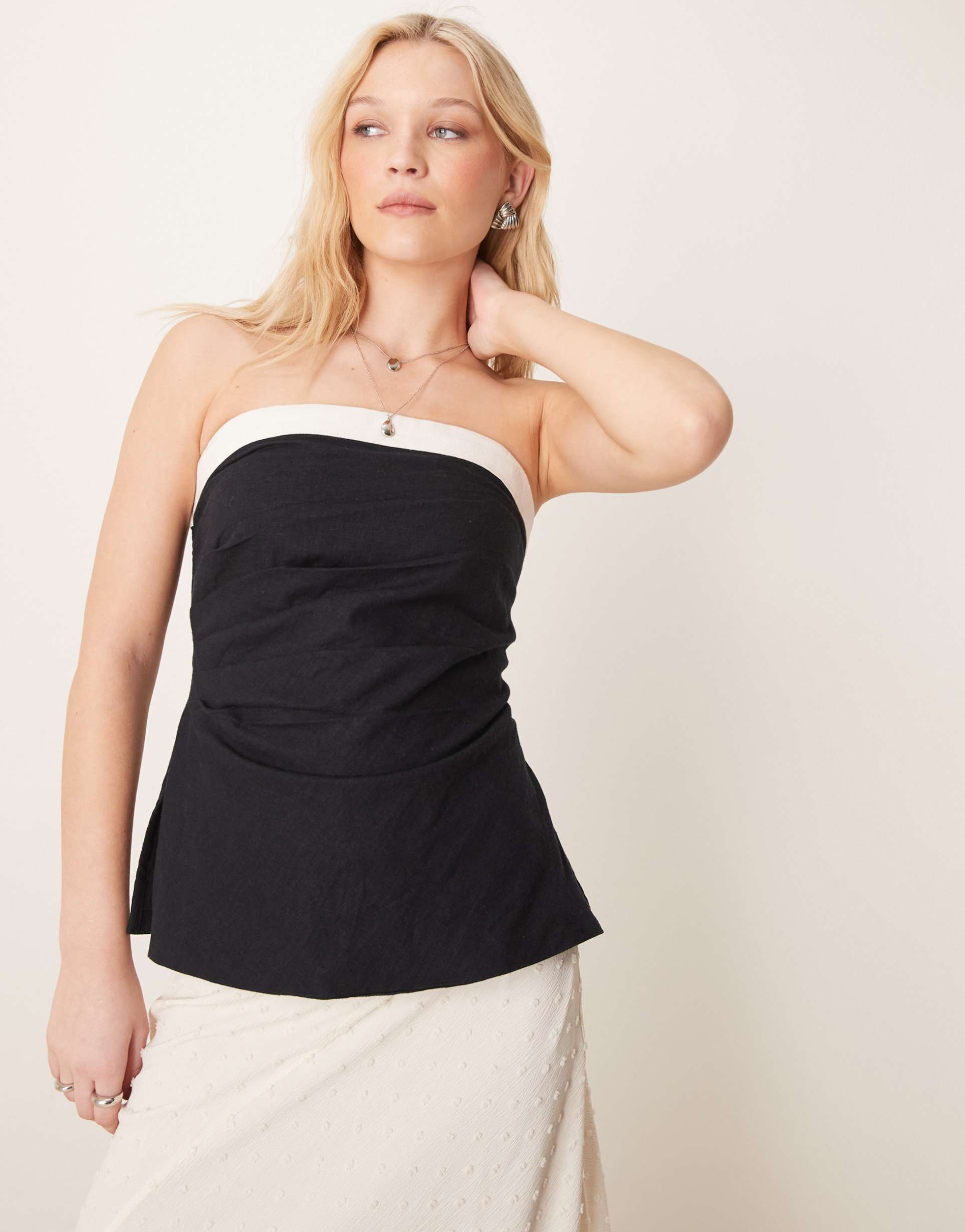 abercrombie & fitch sleeveless linen mix tube top in black