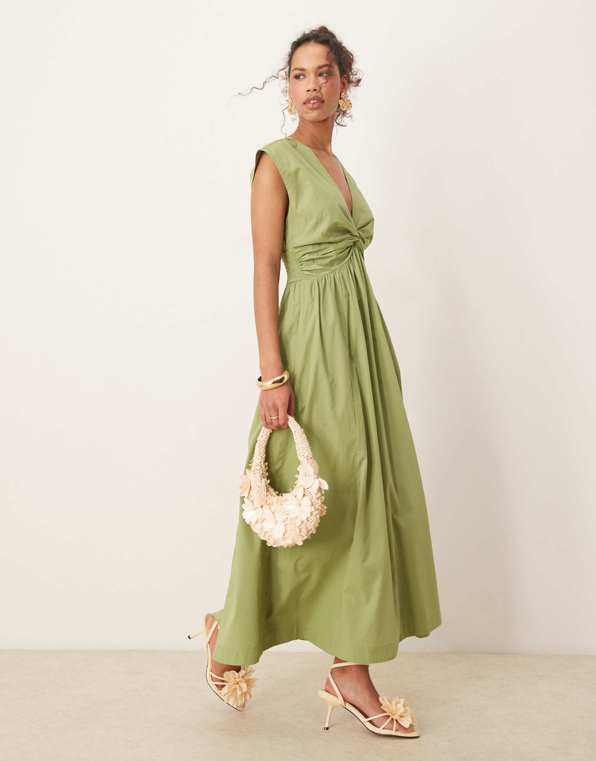 abercrombie & fitch sleeveless v neck maxi dress in olive green