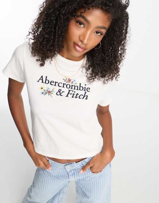 Abercrombie & Fitch - Slim-fit T-shirt met print op de borst in wit