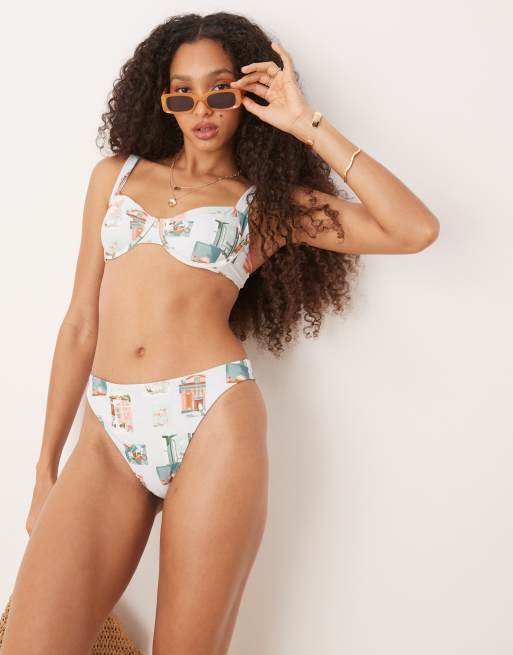 Abercrombie & Fitch - Slip bikini a vita medio alta con stampa di cartoline in coordinato