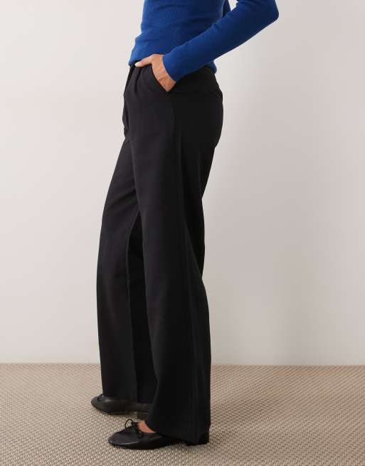 Abercrombie & Fitch Sloane classic tailored trousers in black, 3 of 5