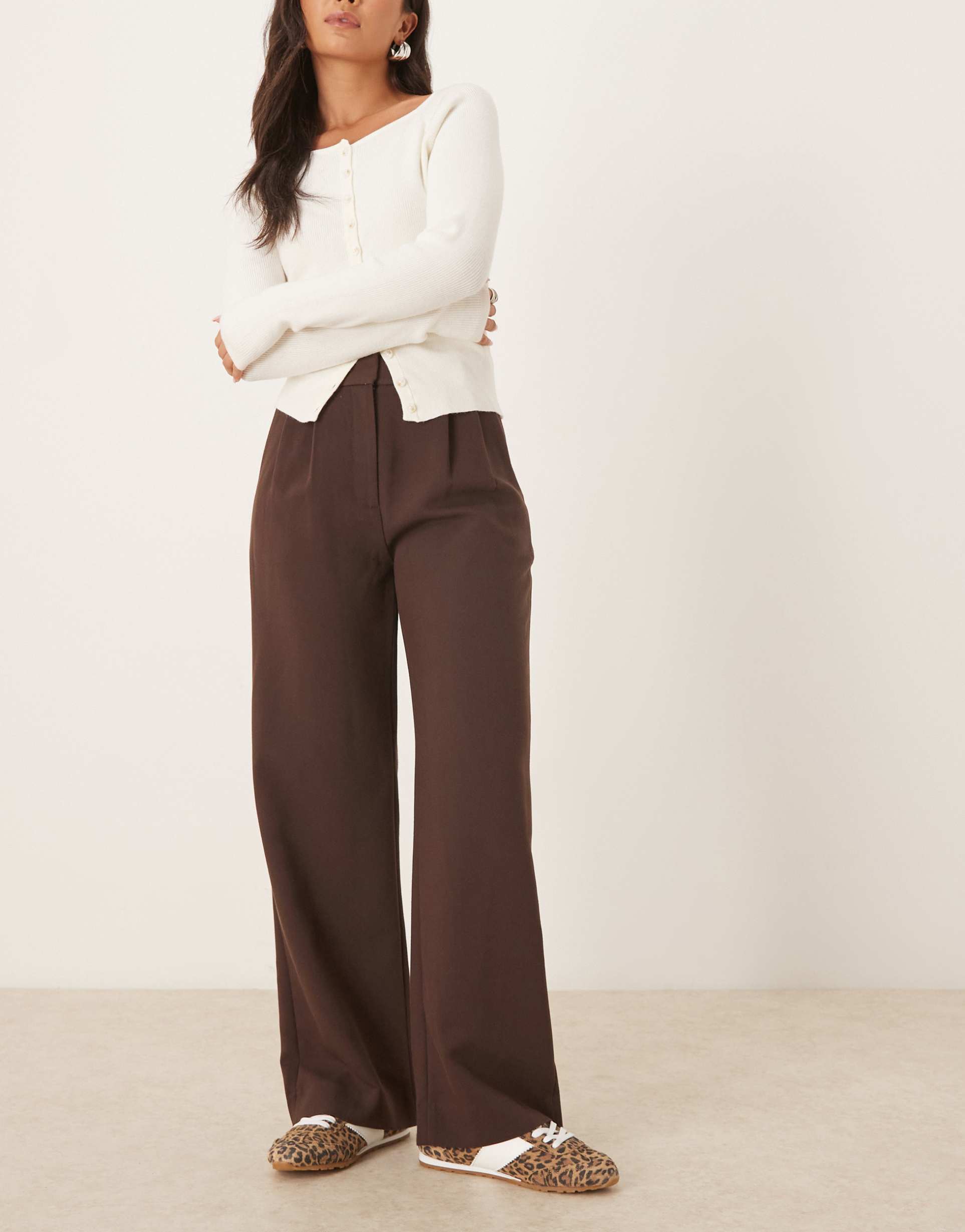 abercrombie & fitch sloane ultra high waist tailored pants in brown