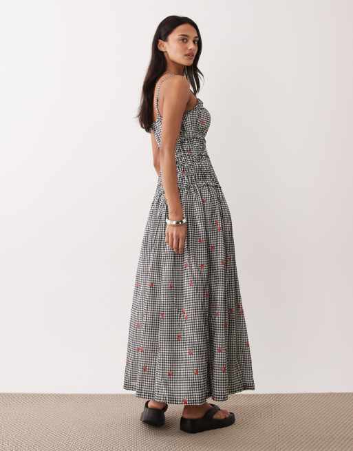 Abercrombie & Fitch smocked drop waist maxi dress in black gingham | ASOS