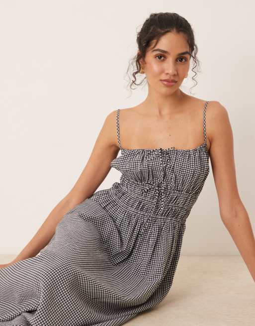 green emerald velvet dress CHECKERED STRAPPY PLAID ELASTIC FLOWY MAXI DRESS main image 0