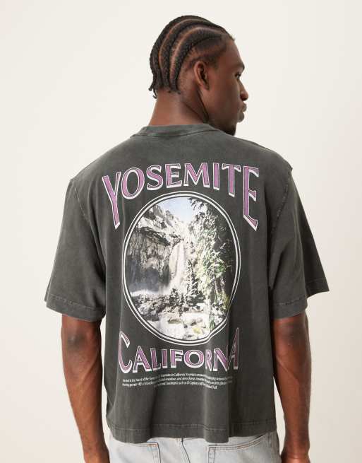 Abercrombie & Fitch - Sort og cropped T-shirt med 'National Parks Yosemite'-print på ryggen i syrevask