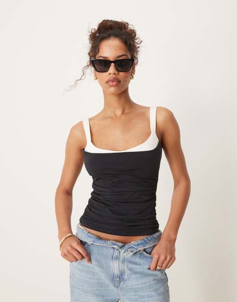 Abercrombie & Fitch - Sort top med hjerteformet kontrasthals i hvid - view 1