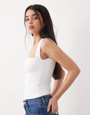 Abercrombie -amp Fitch square neck ruched top in white white 7690₽