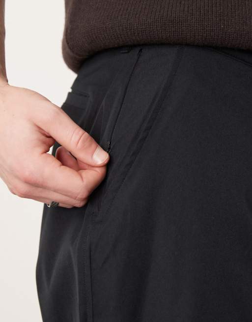 Abercrombie & Fitch straight let athletic trouser in black, 2 of 5