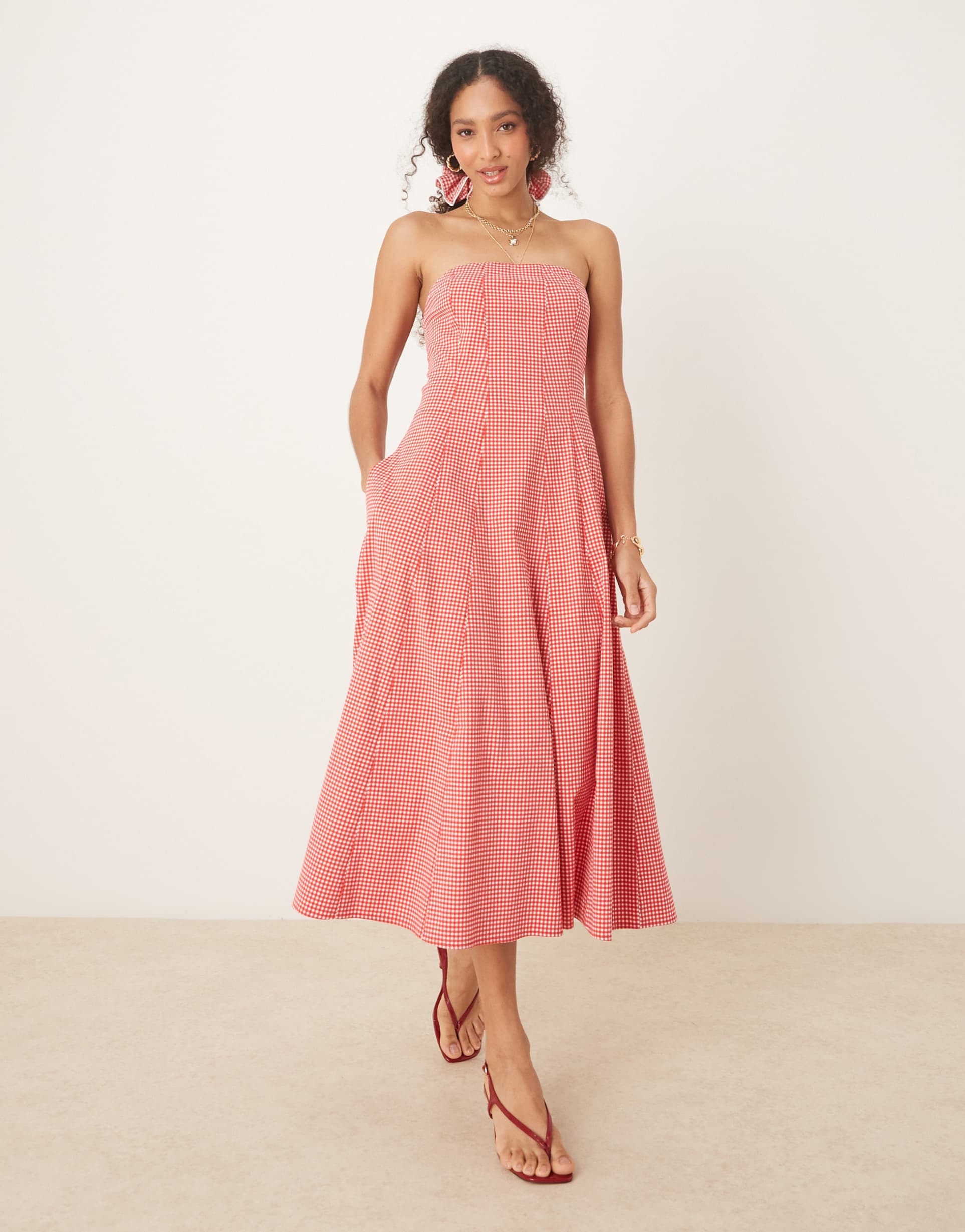 abercrombie & fitch strapless flare midi midi dress in red print