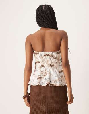 Abercrombie & Fitch Strapless Flared Hem Top In White
