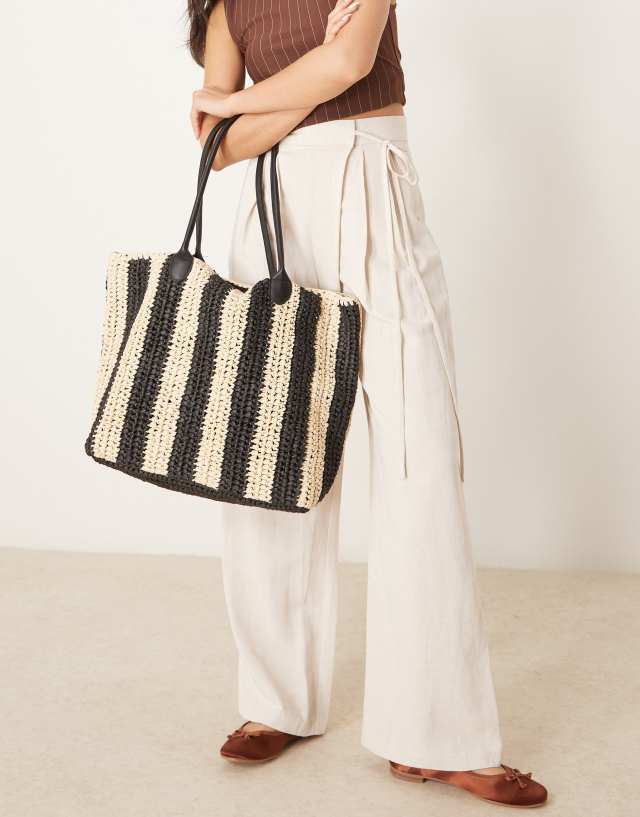 Abercrombie & Fitch straw holiday tote bag in black stripe | ASOS