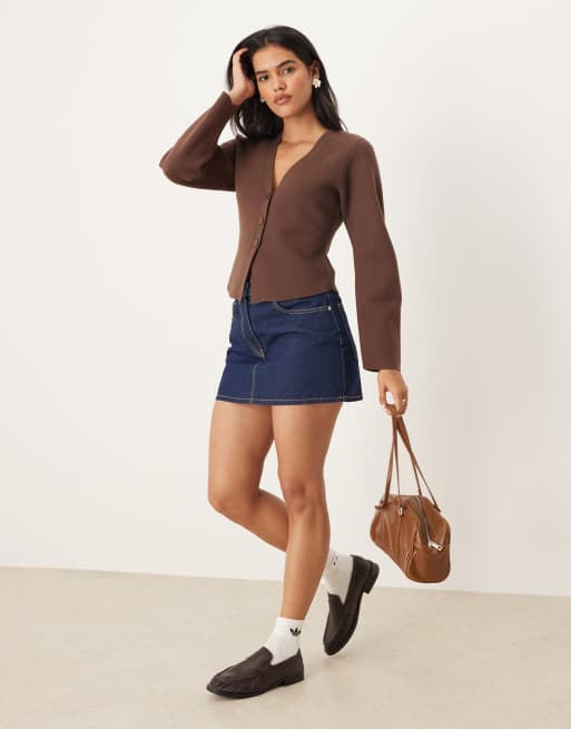 Abercrombie & Fitch – Strickjacke mit abgerundeten Ärmeln in Braun, 2 von 4